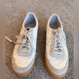 Good condition leather Nikes. Mens size 8.5
